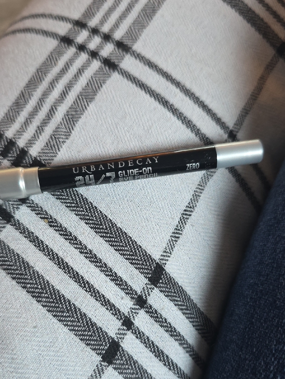 Urban decay 24/7 glide on eye pencil in color zero